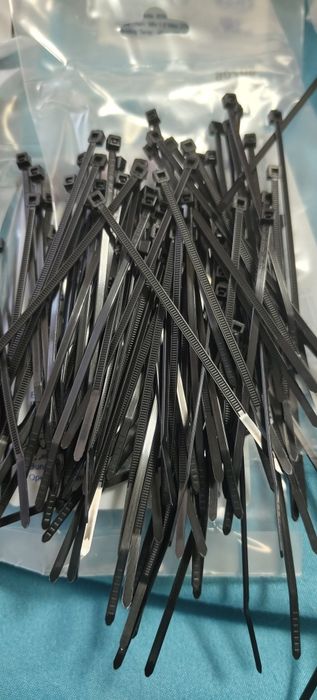 Cleme de cablu HellermannTyton 100 mm x 2,5 mm