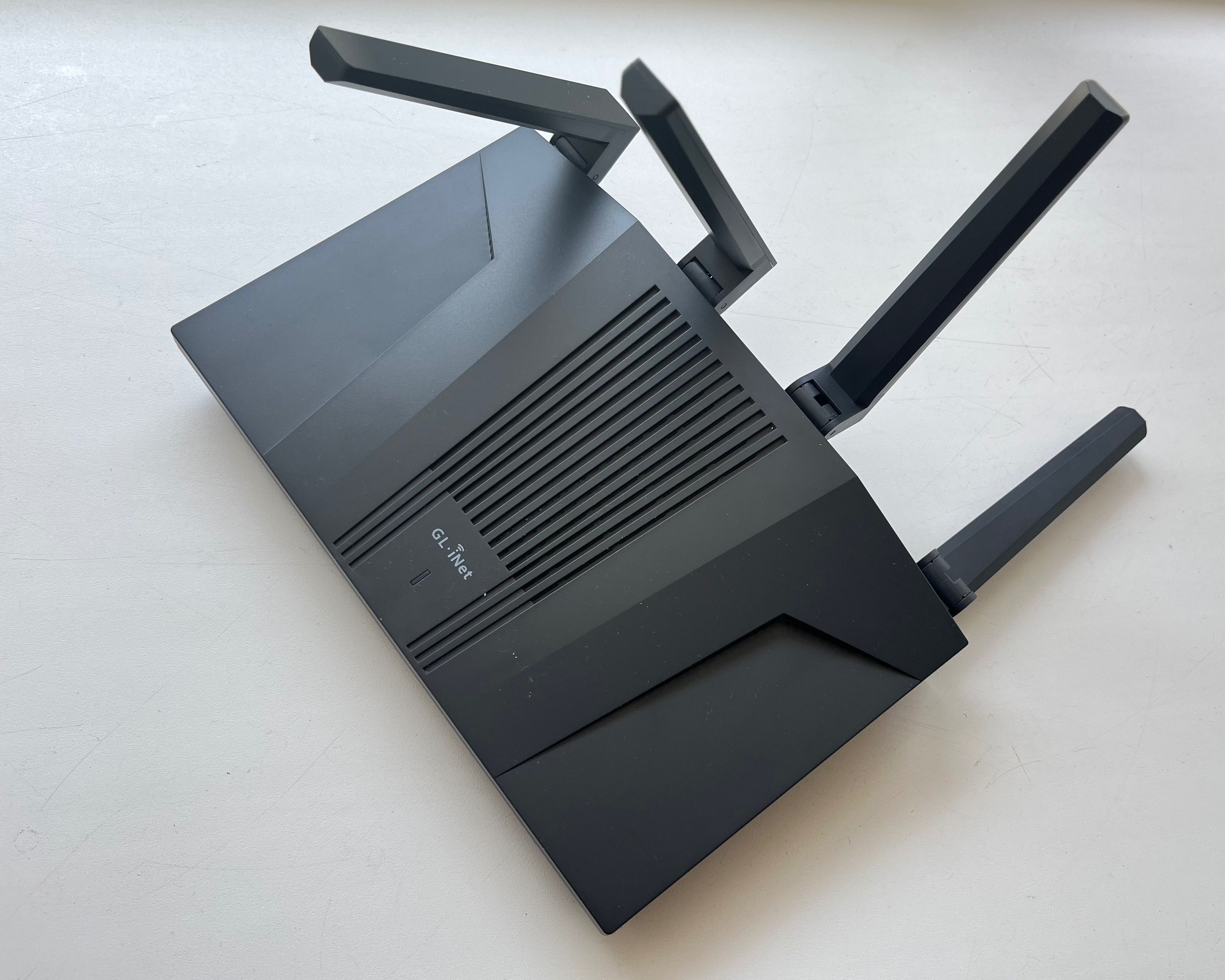 Wi-Fi роутер GL.iNet Flint 2 (GL-MT6000)