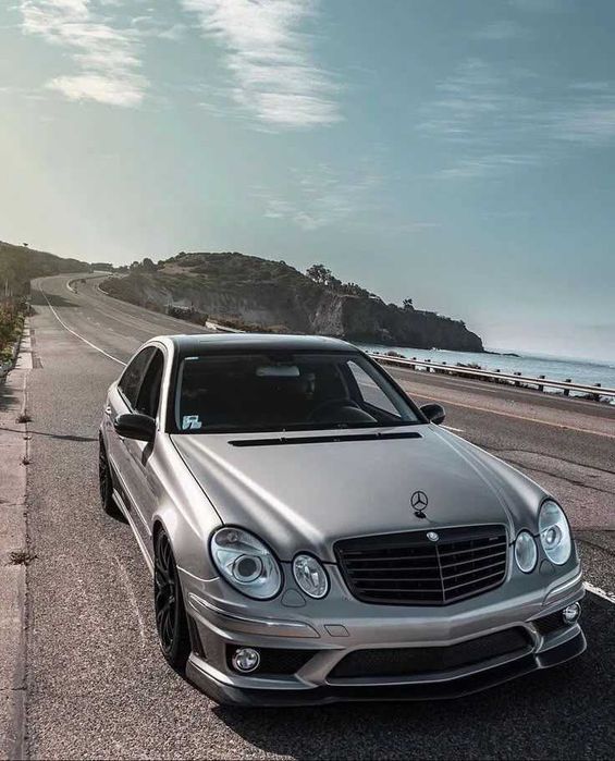 Продам бампер Mercedes W211 AMG 6.3 рестайлинг