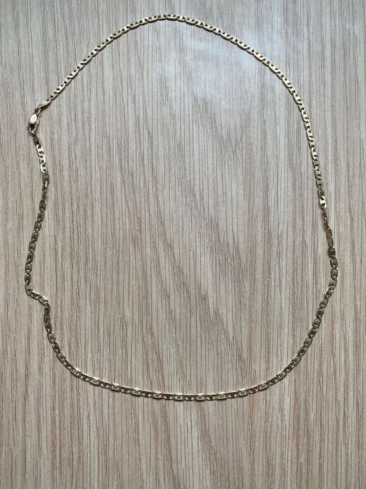 Vând Lănțișor de 14K cu o greutate de 9,65 grame lungime 55 cm