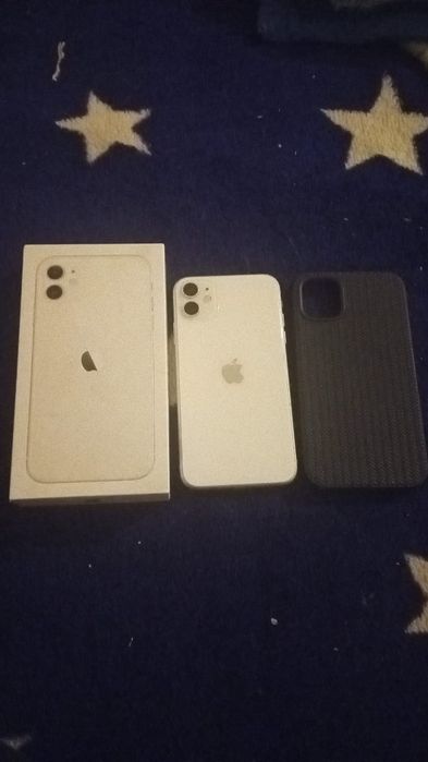 Продам айфон 11.