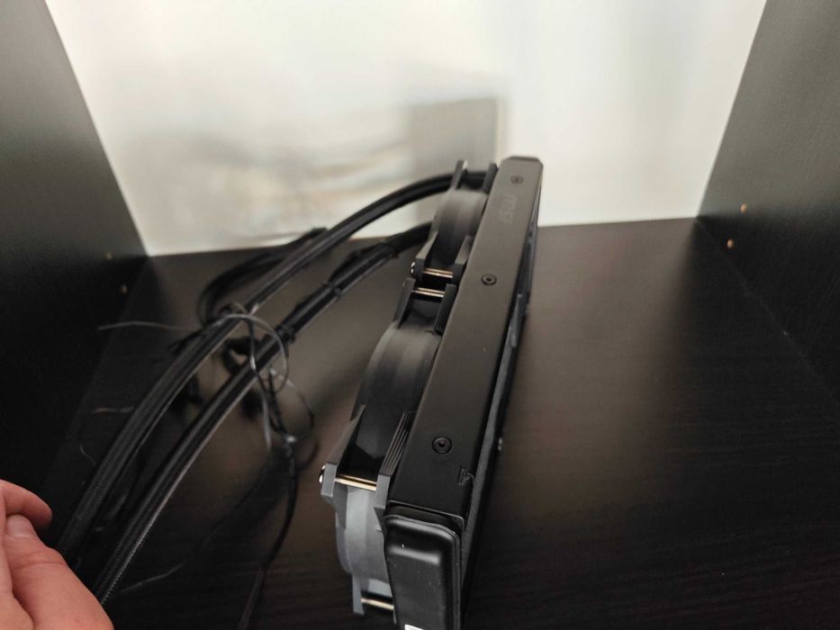 MSI CoreLiquid 240R – răcire excelentă pentru gaming și overclocking