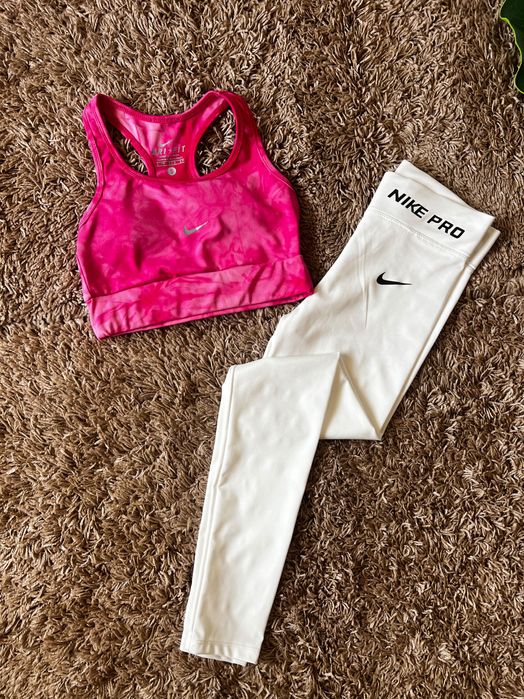 Дамски екипи Nike