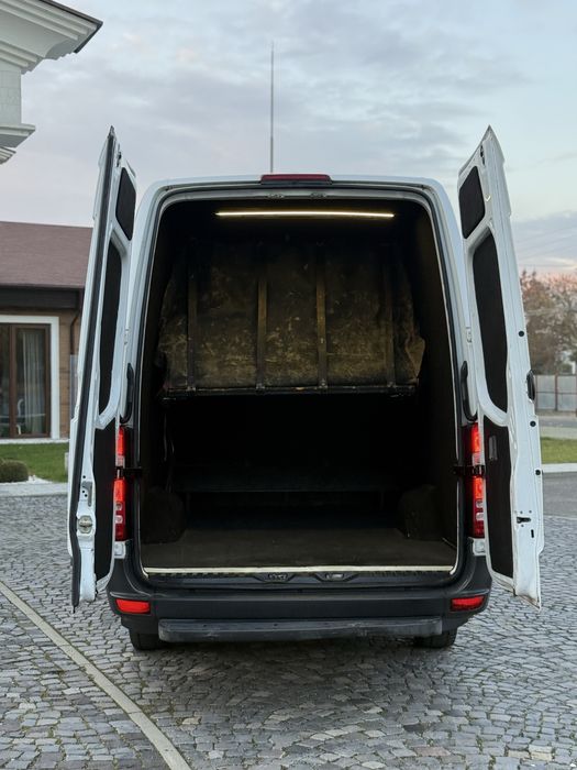 Mercedes-Benz Sprinter 316 CDI - 160 CP - 2016 - 8+1 Locuri VIP de Lux