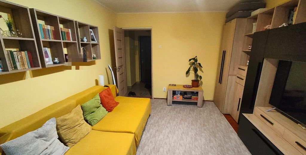 Apartament 2 camere, Rogerius