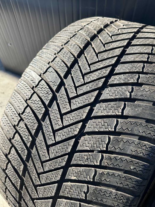 BridgeStone 315/35R21 - Stare excelenta, DOT 2022, Livrare Rapida!
