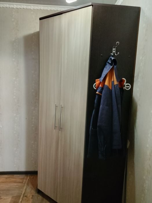 Продается угловая прихожка