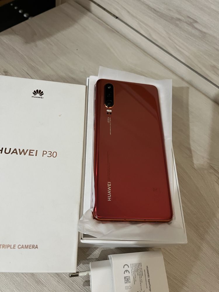 Huawei p30 перфектен