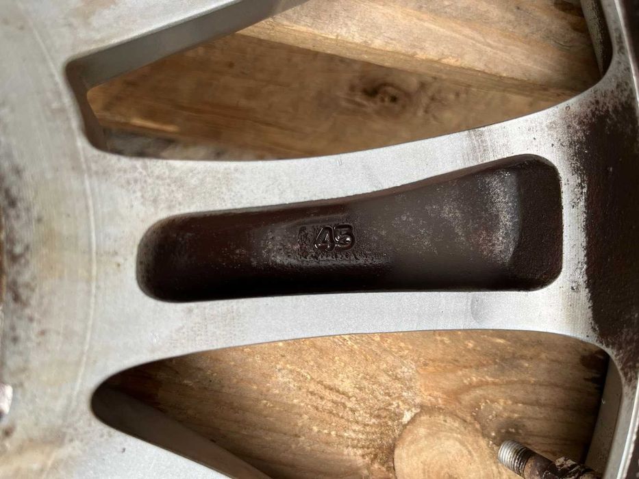 Алуминиеви джанти Nissan H5. SK83. 17x7 1/2J. 45 5x114.3 4GA3A ном204