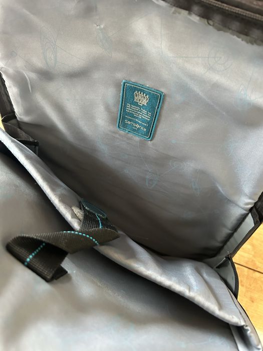 Продавам раница за лаптоп Samsonite – втора употреба