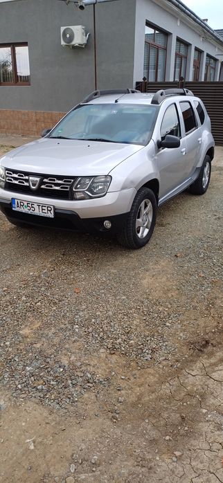 Vând Dacia Duster 4x4dci