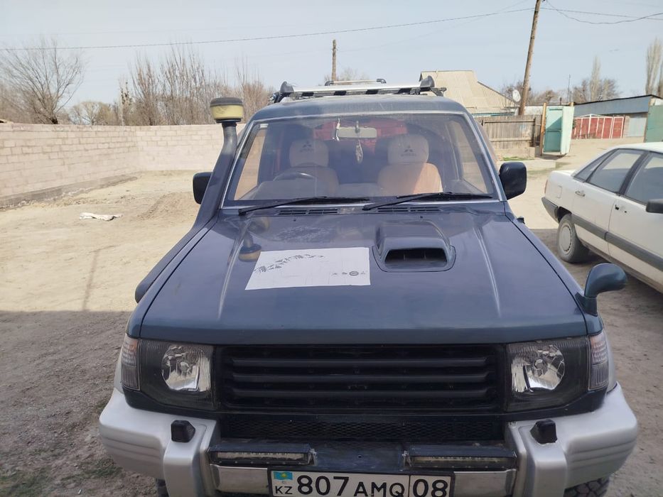 Машина Mitsubishi pajero intercooler turbo