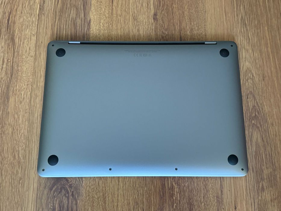 13.3' Apple MacBook Pro M2 2022 Space Grey  8GB RAM/256GB SSD/Бат 100%