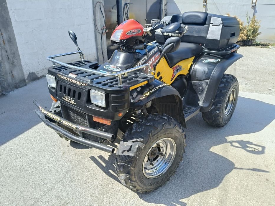 Polaris Sportsmen 4*4.  700