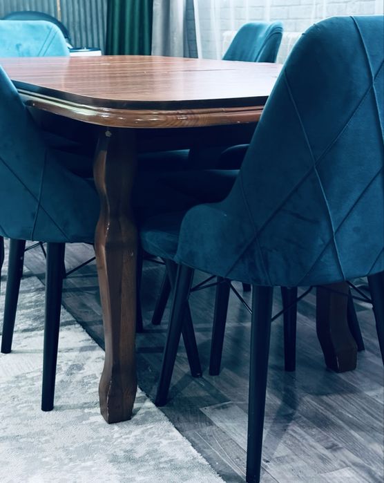 Стол со стульями 100.000