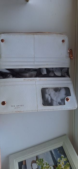 Ted Baker ново портомоне