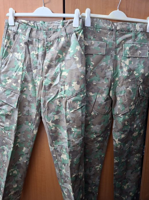 Vând ținută militară MENTOR NOUĂ - mărimea 40/1
