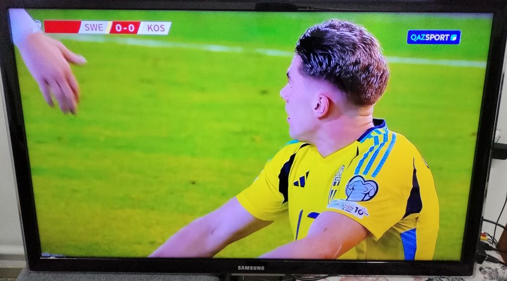 Samsung 102см. ( не смарт )