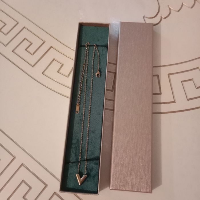 Цепочка с кулончиком(колье)