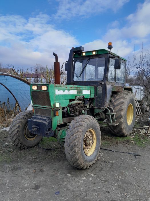 Tractor cu motor de Saviem