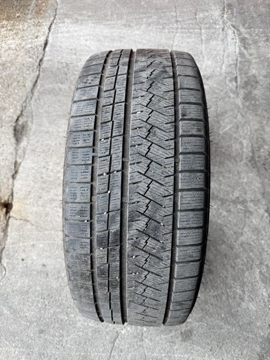 Гуми TRIANGLE 235/40/19