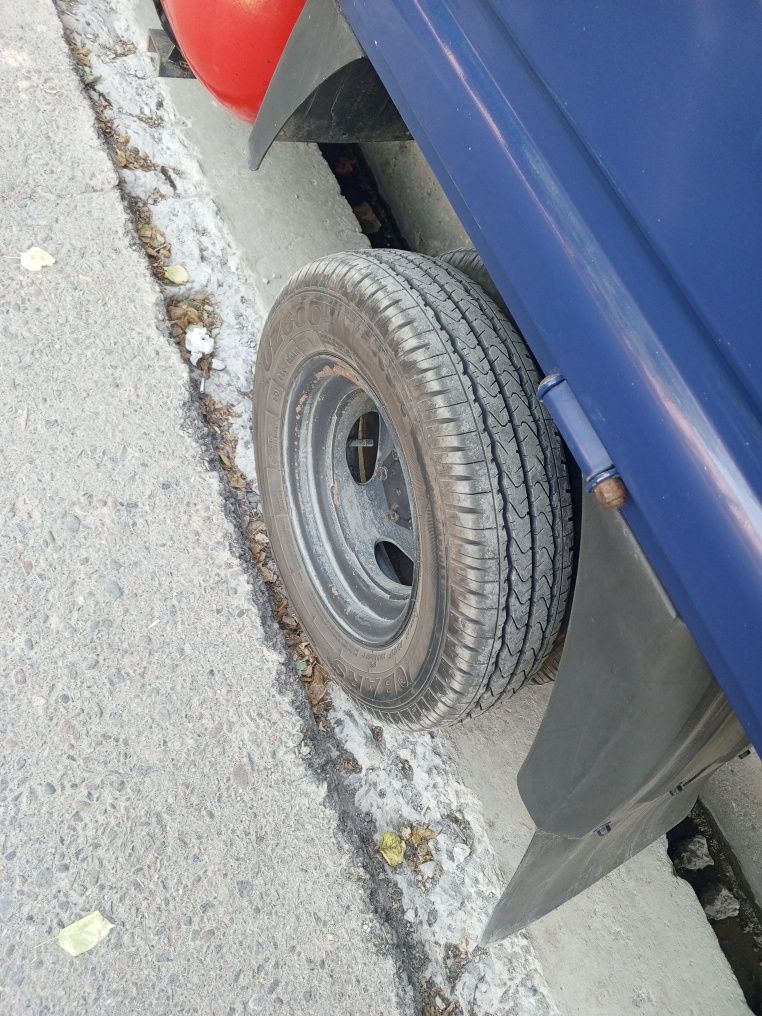KIA BONGO III 1 tonnali