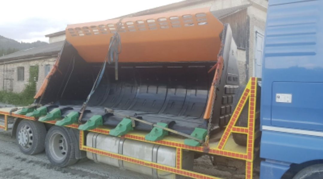 Cupe utilaje cat 300 furci jcb bobcat  u25h ma30e klac d senile rampe
