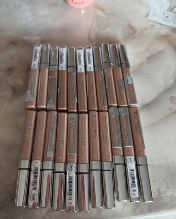 Corector L'Oreal Paris True Match cu formula lejera si iluminatoare