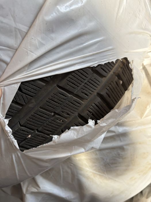 Зимние шины TRIANGLE 275/40/R20