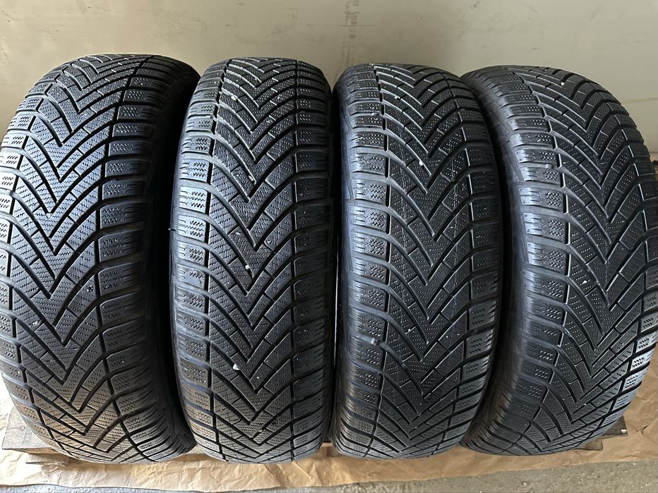 195/65 R15 Vredestein Wintrac  DOT 23-24