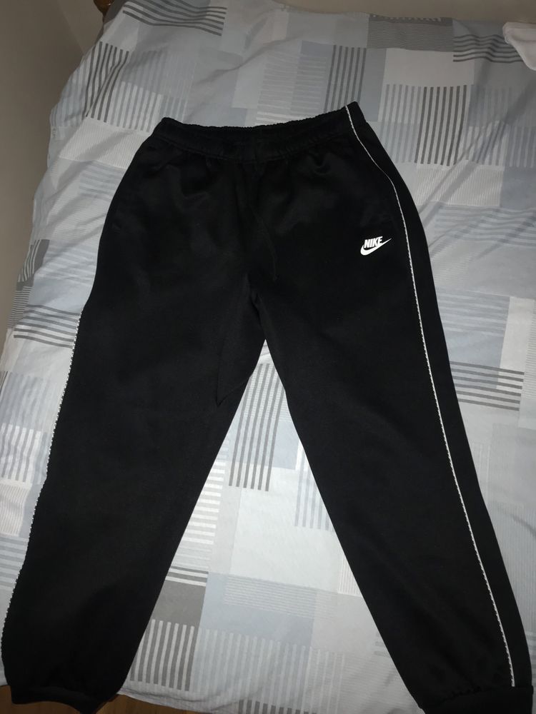 Черно долнище Nike