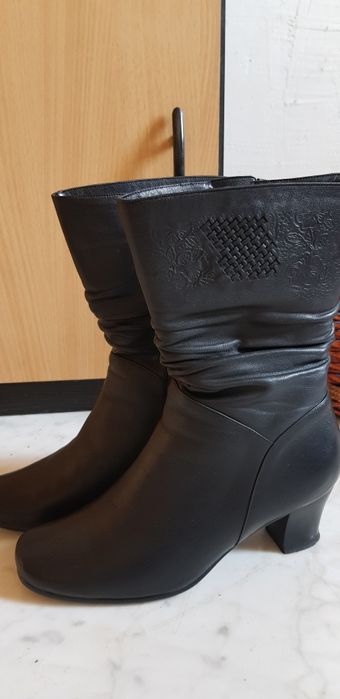 Осенние  женские сапожки