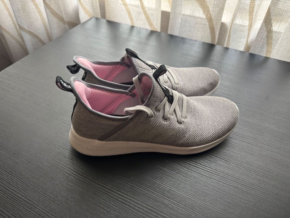 Adidas memory foam номер 42 и 2/3