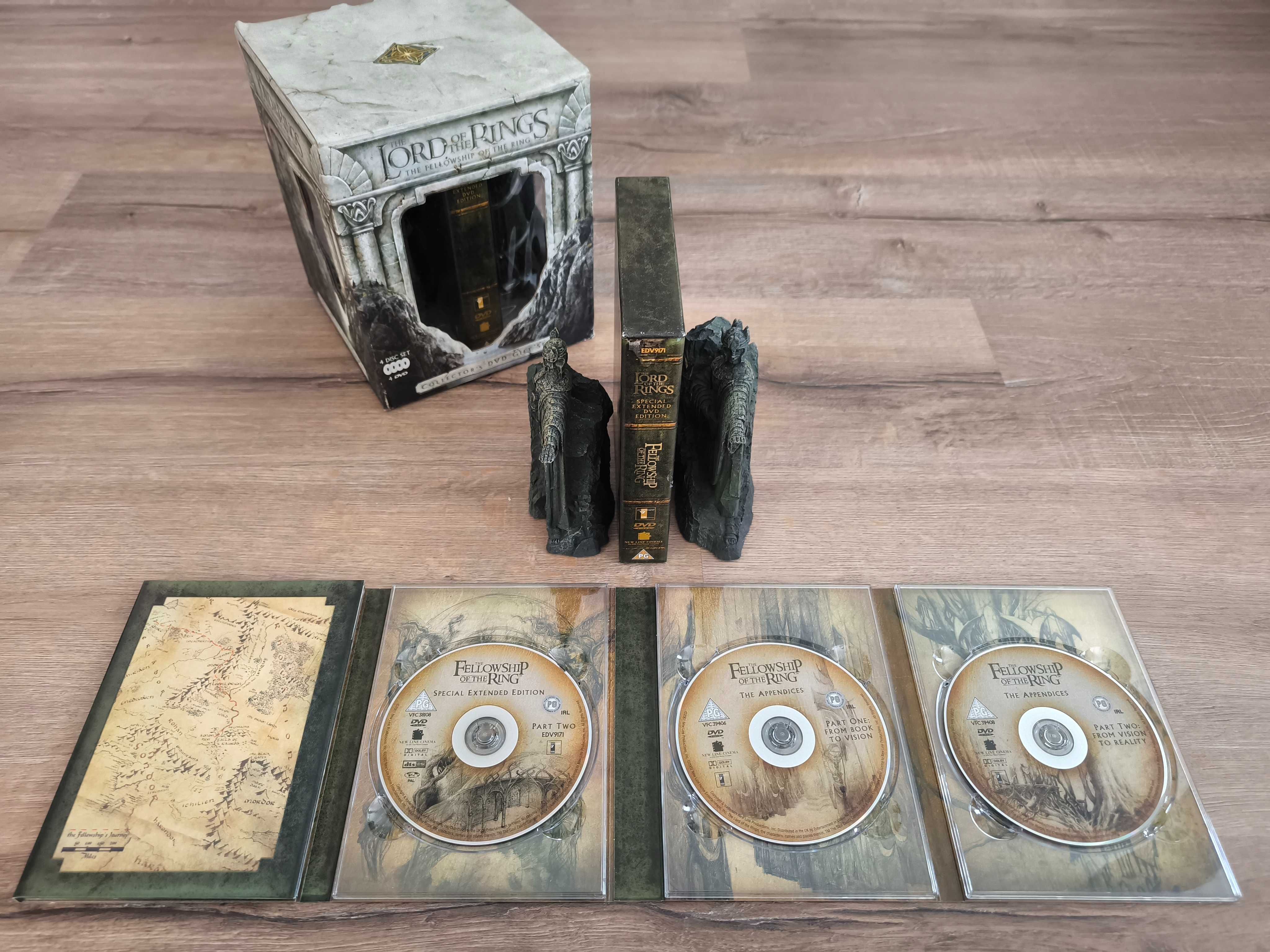 The Lord of the Rings the Fellowship of the Ring DVD Collector’s Set