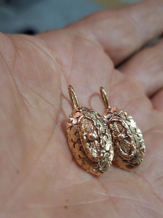 Cercei boierești din aur de 14k model coșuleț