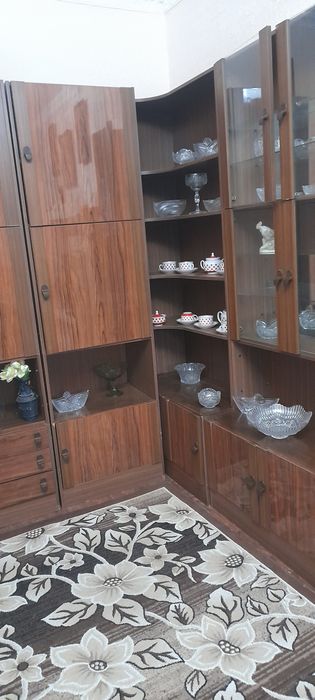 Продается угловая стенка  немецкая