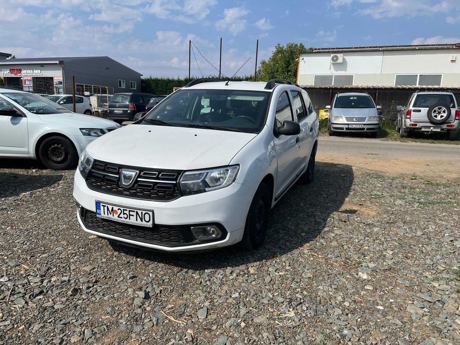 Inchiriez dacia logan mcv bolt/uber-Oradea