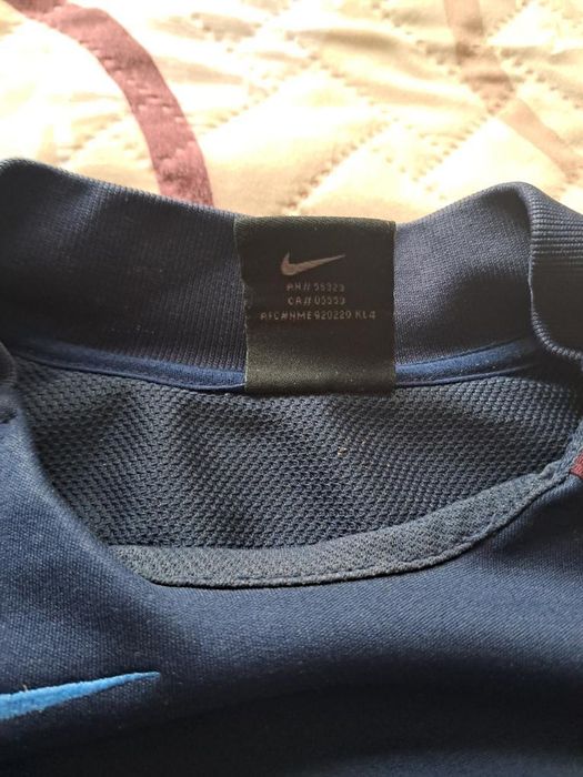 Продавам Мъжка Блуза на Nike СПЕШНО!!!