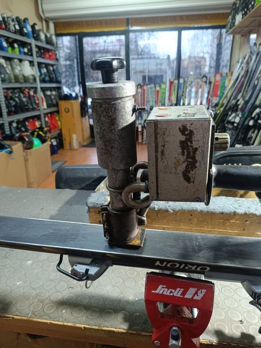 Машина за запълване на ски 2 броя за 150 лв.