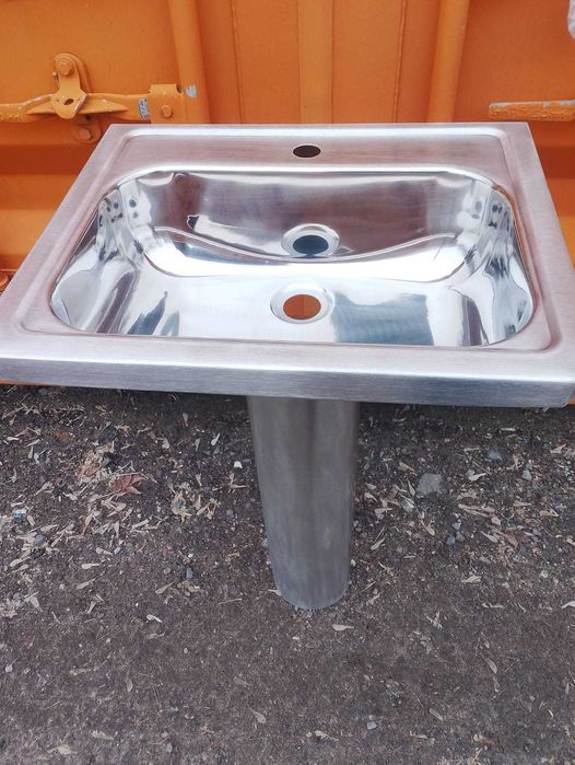 раковины и туалеты модульные металлические