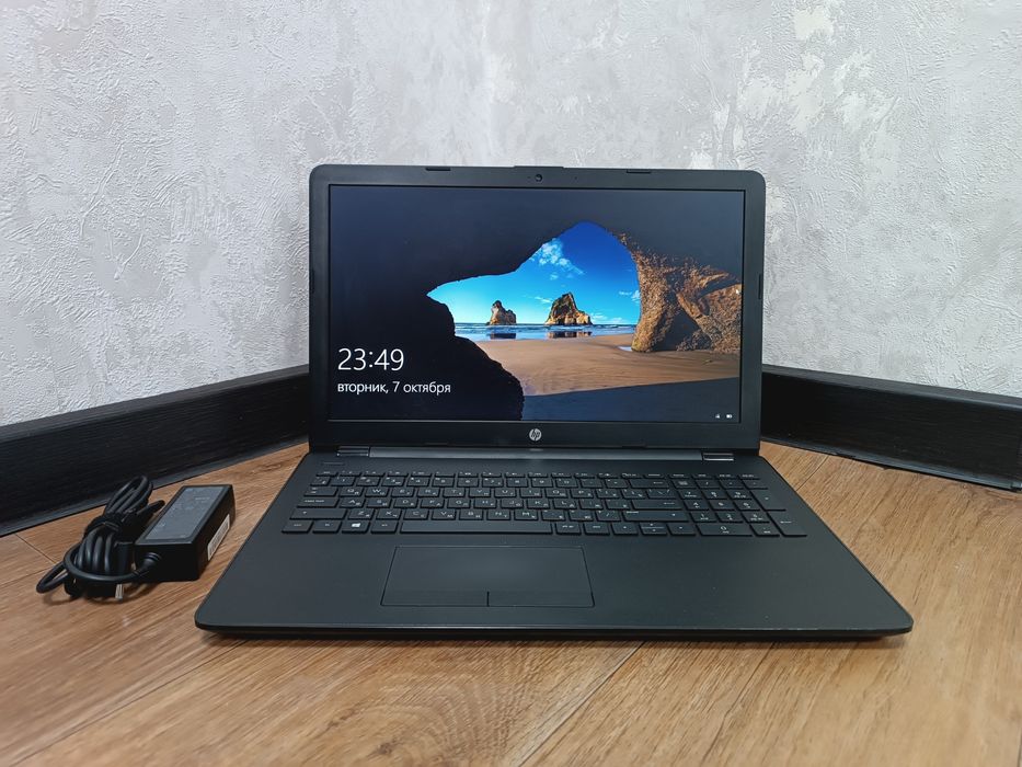 Notebook HP Windows 10 Pro.