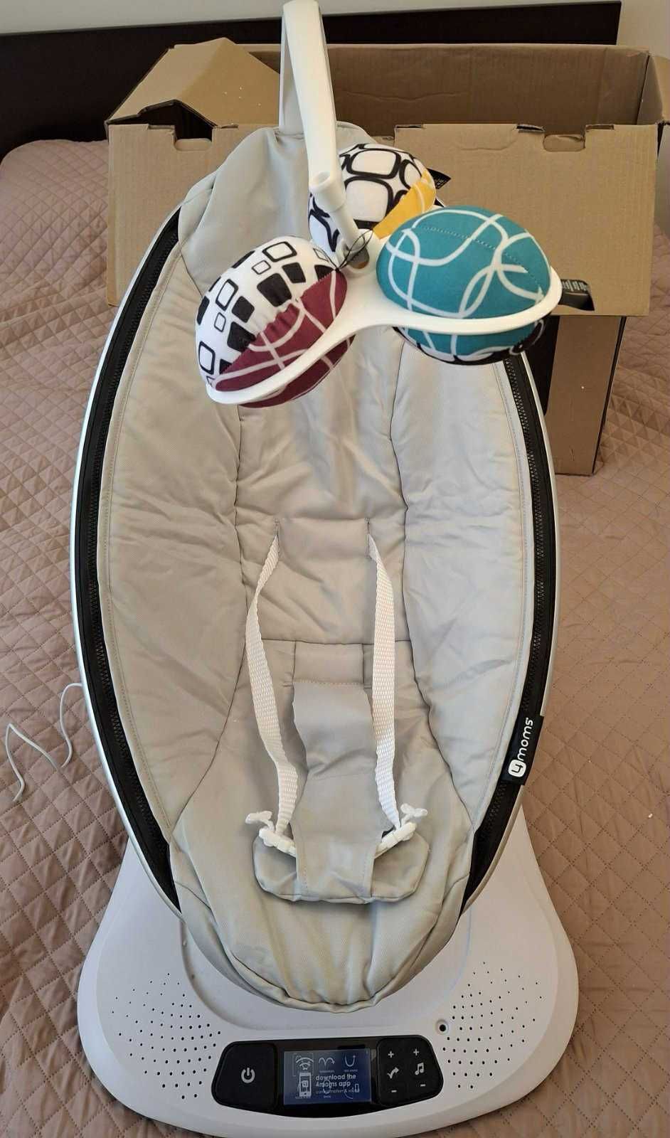Електрическа бебешка люлка  4 MOMS MamaRoo 4.0, цвят Grey Classic