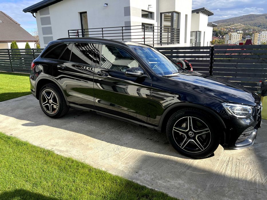 Mercedes-Benz GLC 220d 4MATIC AMG Line – Garanție 2025, Webasto