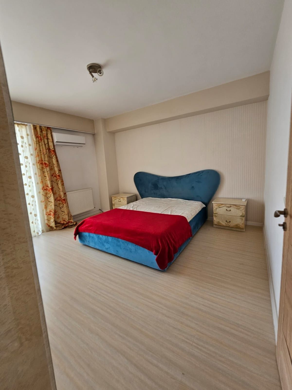 Chirie apartament zona Piața mare, 2 camere