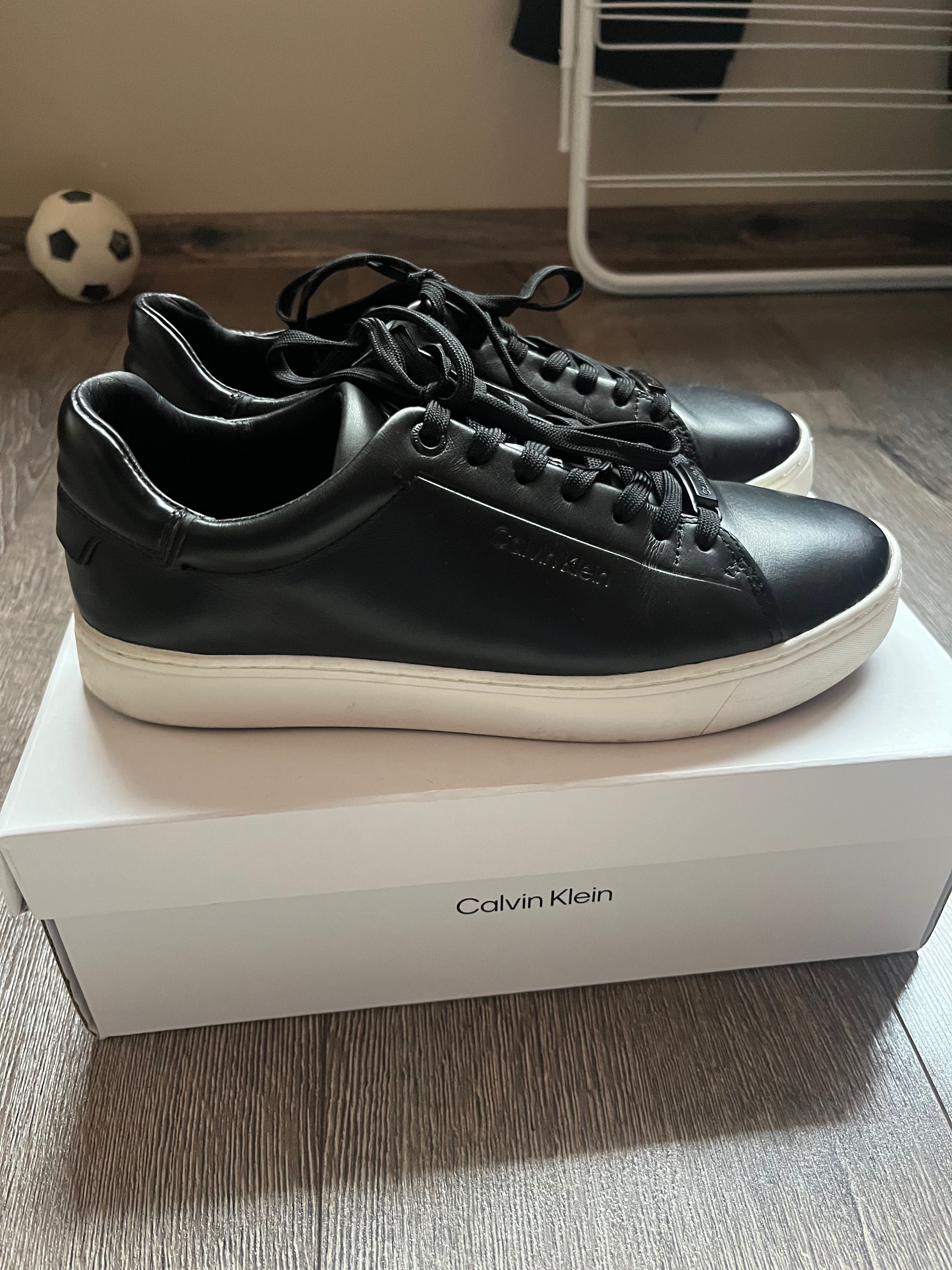 Спортни обувки Calvin Klein, естествена кожа