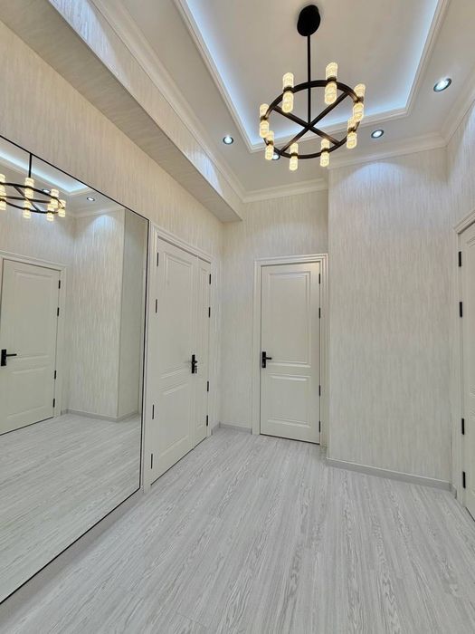 Продаётся 3-х комнатная квартира в ЖК Oq Saroy Deluxe Паркентский