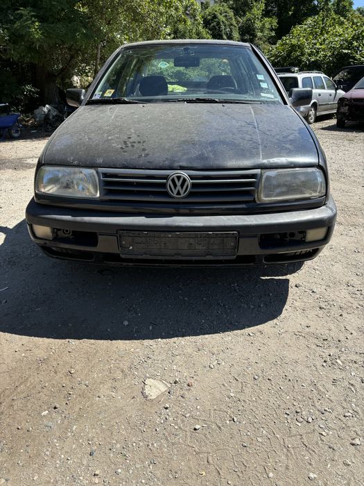 Фолксваген Венто бензин на части.