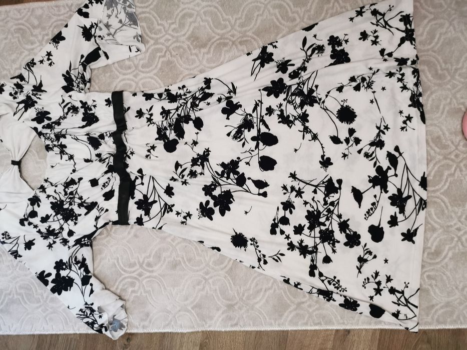 Елегантна, стилна рокля DENS, с интересни панделка, ръкави и гръб, XXL