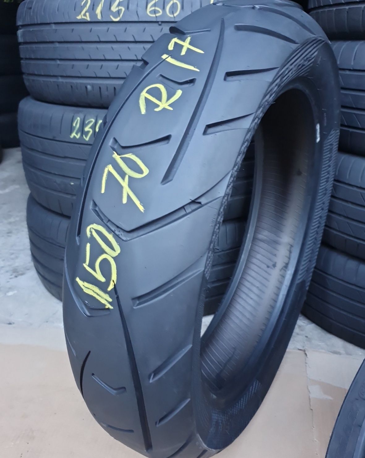 Anvelopa Moto Metzeler 150/70 R17  Stare impecabilă.