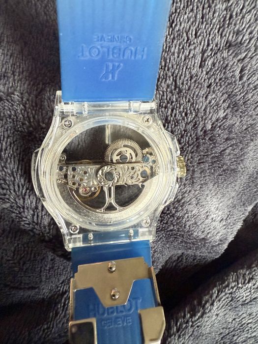 Hublot rainbow часовник
